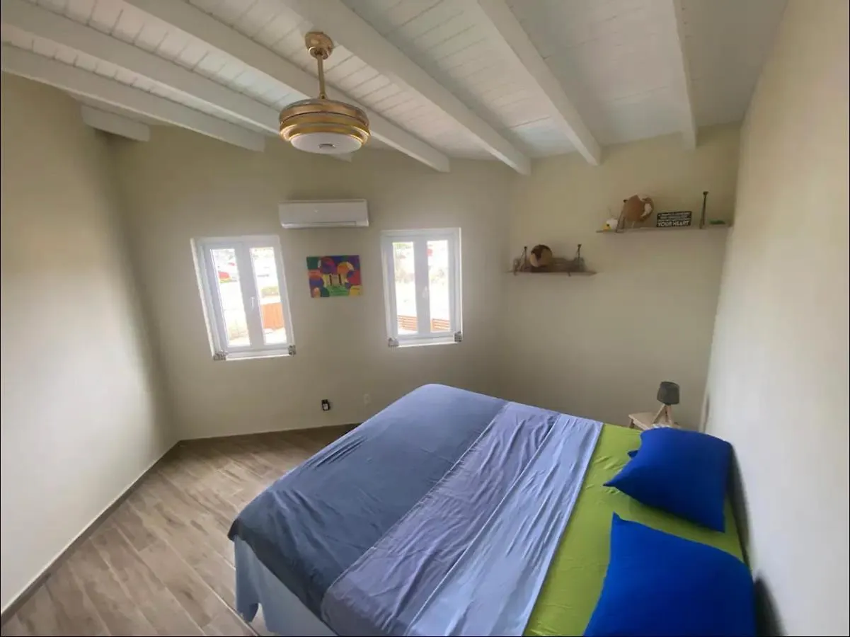 Villa Brakkeput & Apartments Willemstad